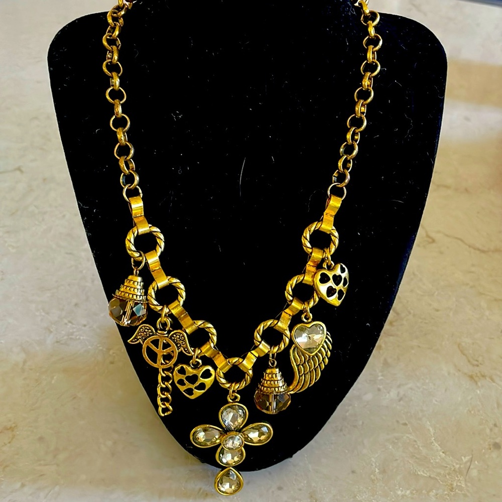 Vintage charm necklace in gold tone